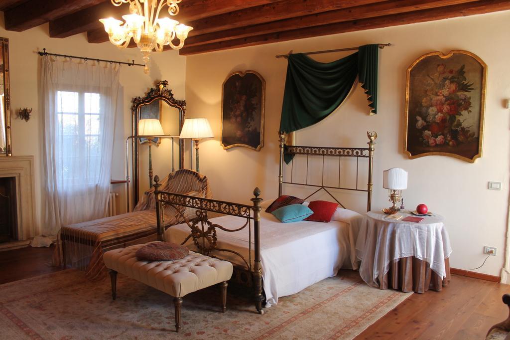 Villa Relais Manerba Monzambano Room photo